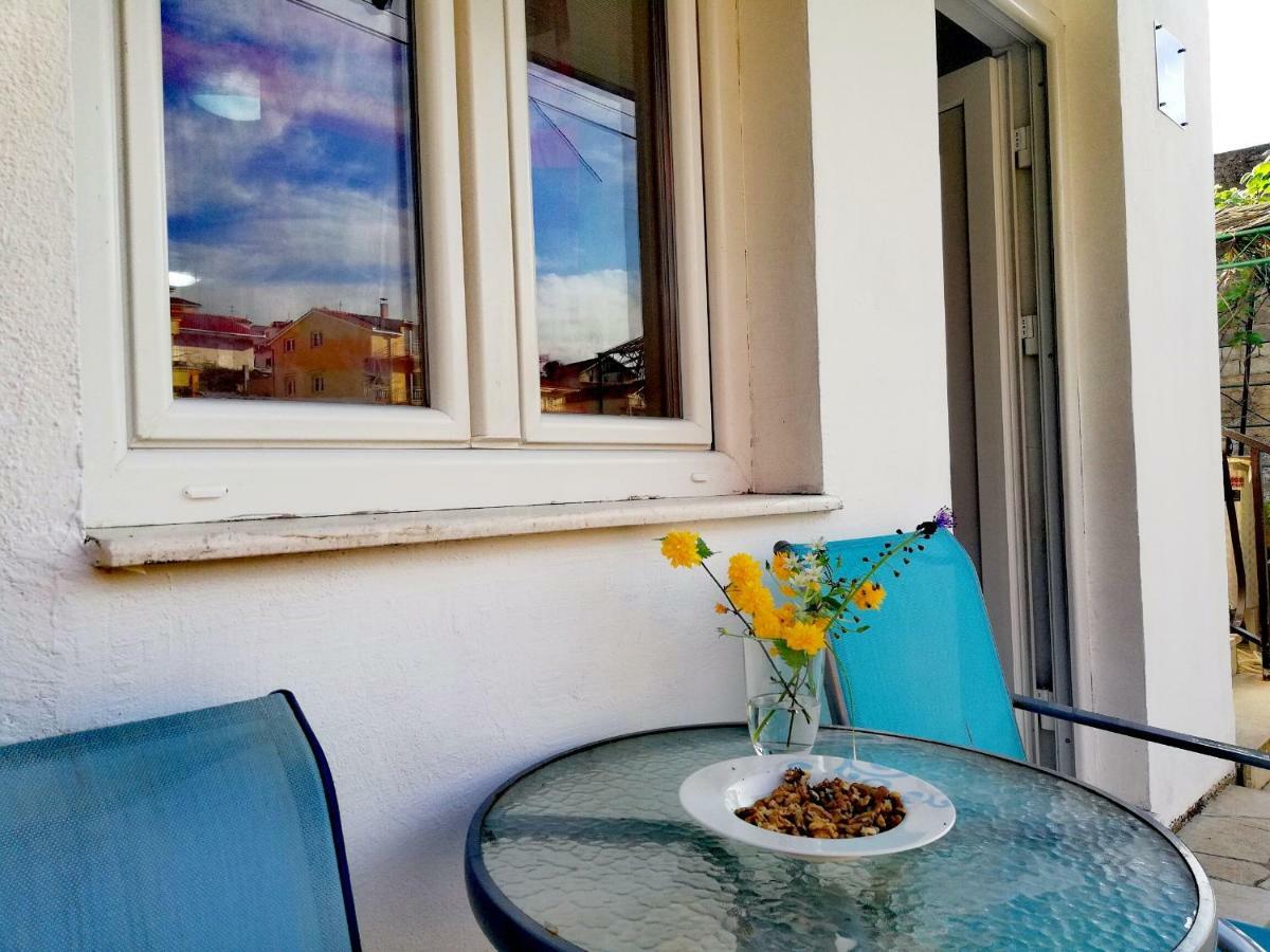 Studio Apartman Trogir Exterior foto